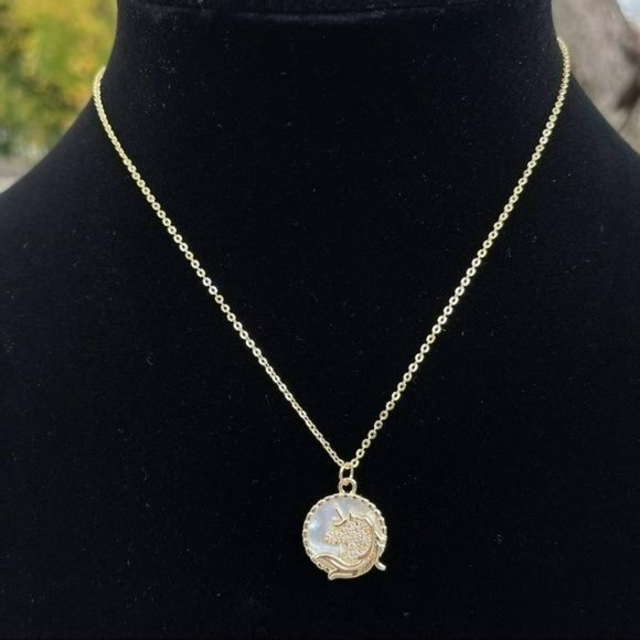 Gold Plated Zircon Unicorn Shell Pendant Necklace 17in - Picture 4 of 13